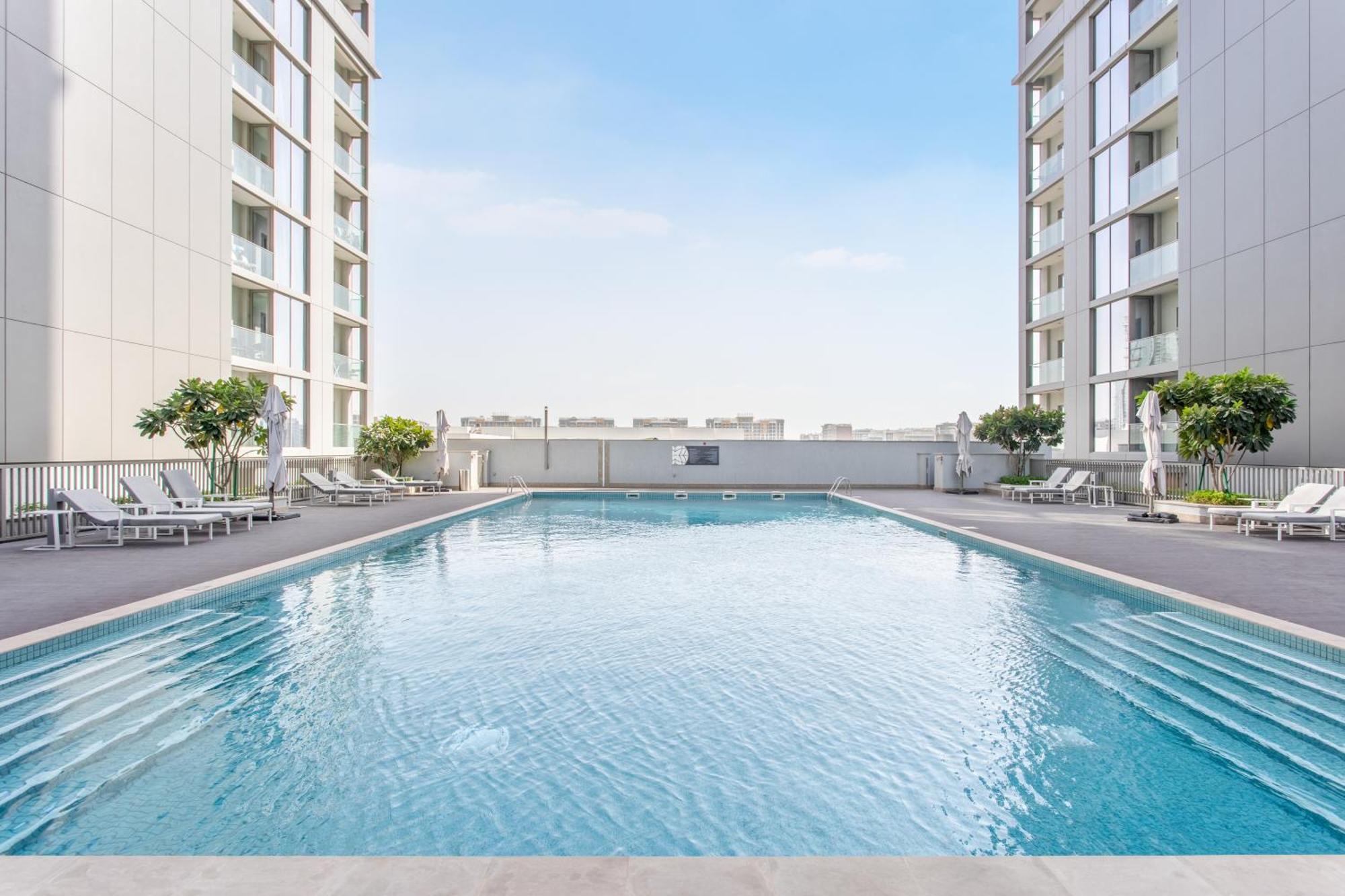 Stay By Latinem Luxury 1Br Plus Study Holiday Home Cv A2712 Near Downtown Dubái Exterior foto